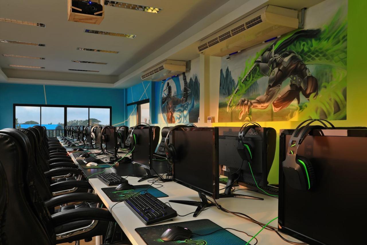 צ'אלונג Gamers Paradise Hotel מראה חיצוני תמונה