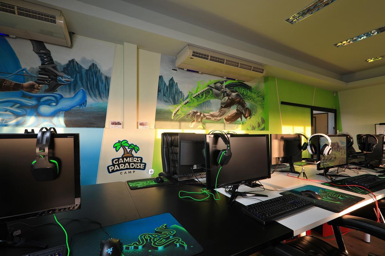 צ'אלונג Gamers Paradise Hotel מראה חיצוני תמונה